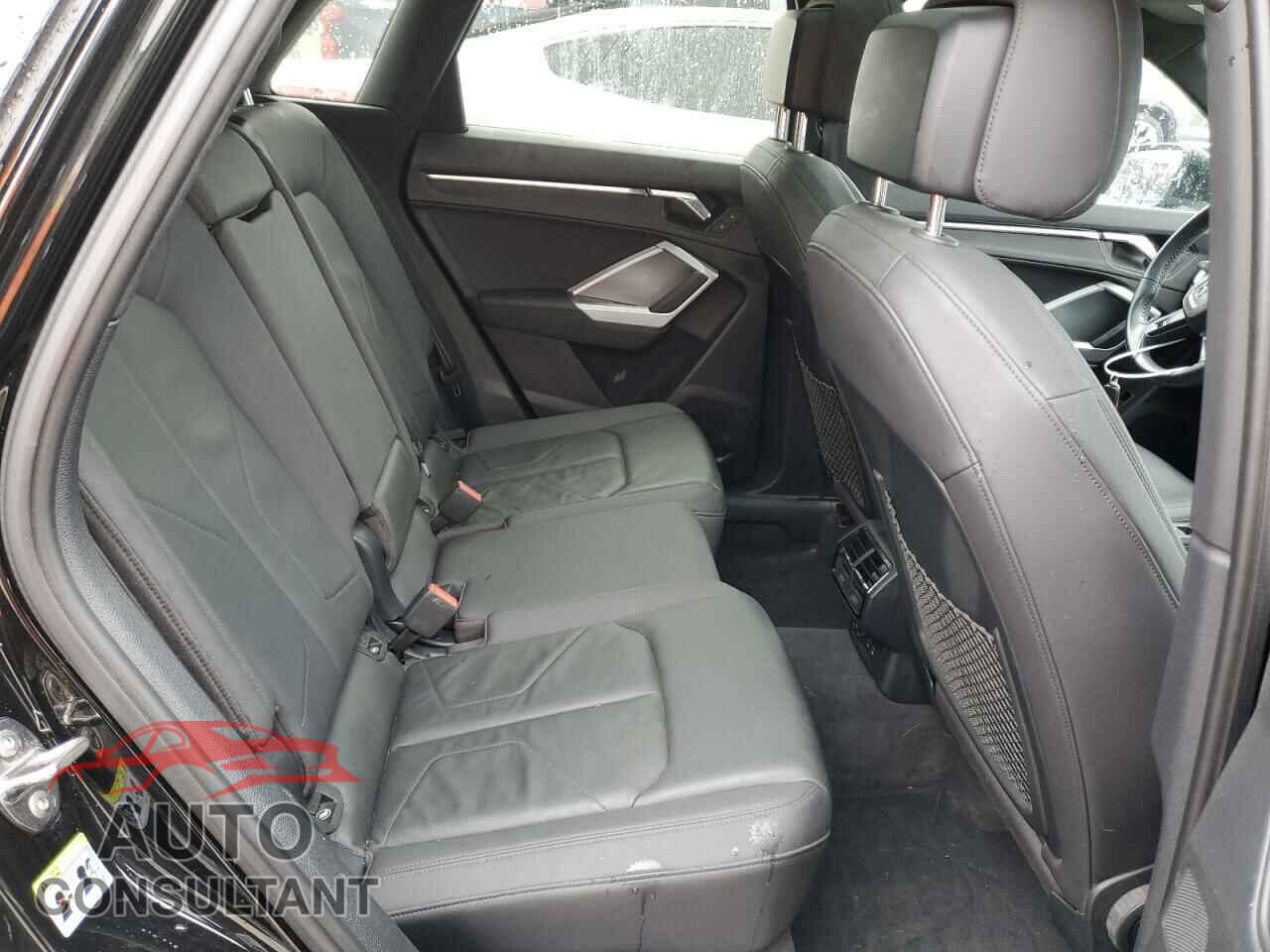 AUDI Q3 2020 - WA1DECF3XL1016155