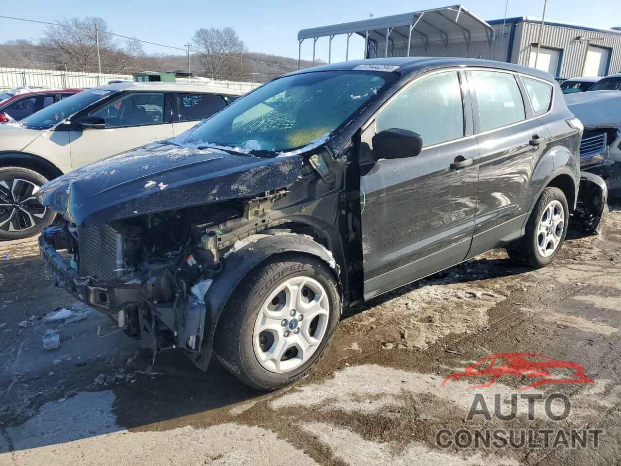 FORD ESCAPE 2017 - 1FMCU0F70HUE12814