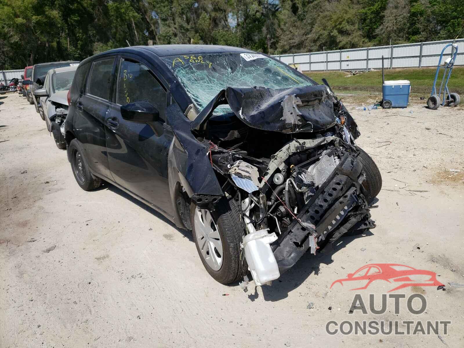 NISSAN VERSA 2018 - 3N1CE2CP9JL355601