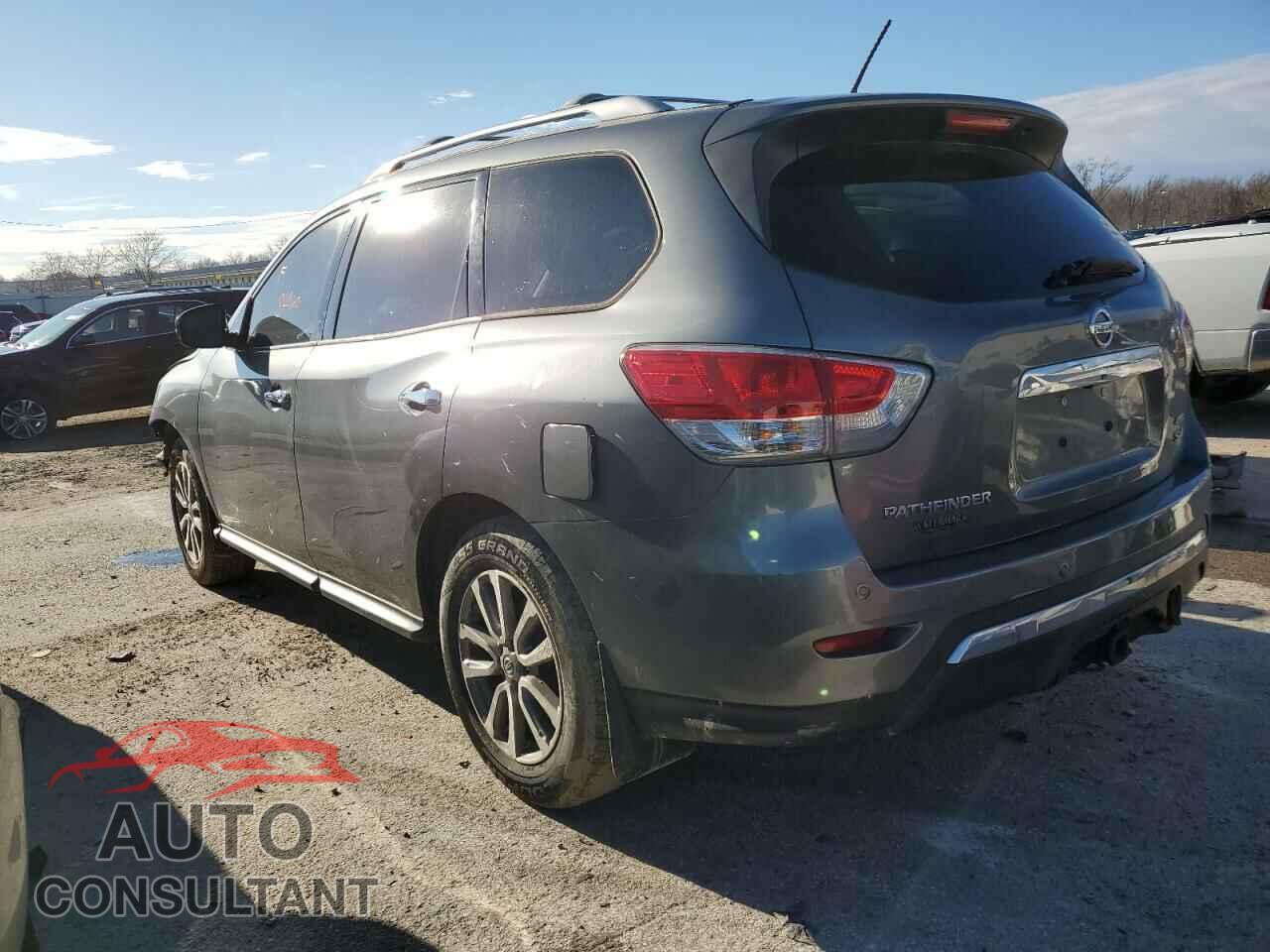 NISSAN PATHFINDER 2015 - 5N1AR2MM2FC718526