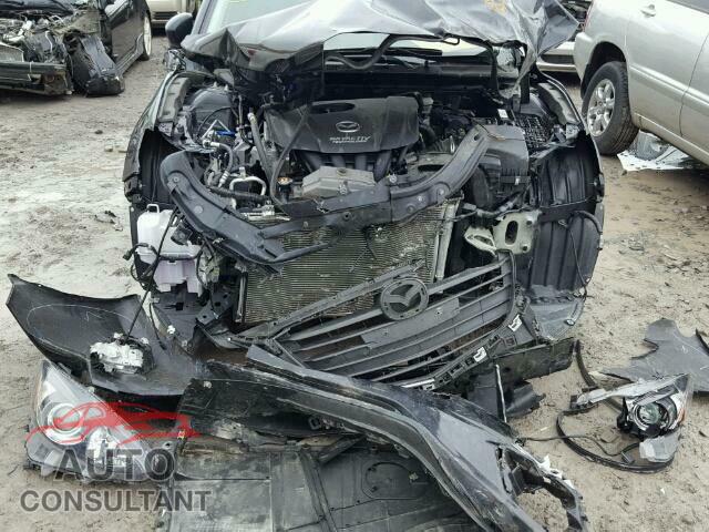 MAZDA 3 2016 - 3MZBM1U7XGM305682