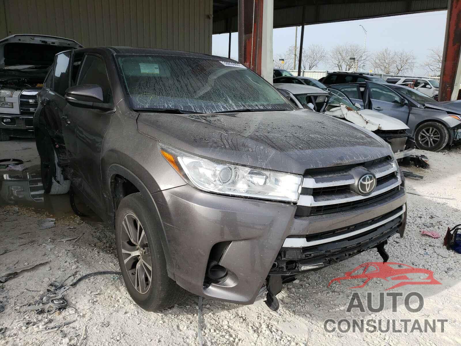 TOYOTA HIGHLANDER 2019 - 5TDZZRFH5KS348665
