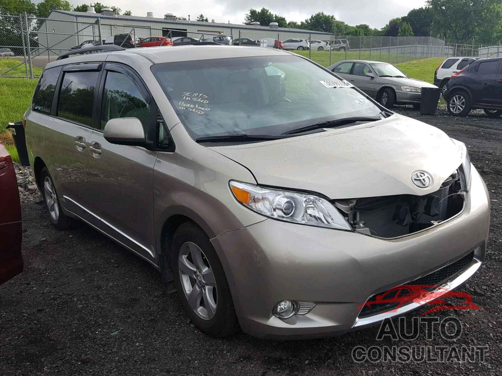 TOYOTA SIENNA 2017 - 5TDKZ3DC6HS881722