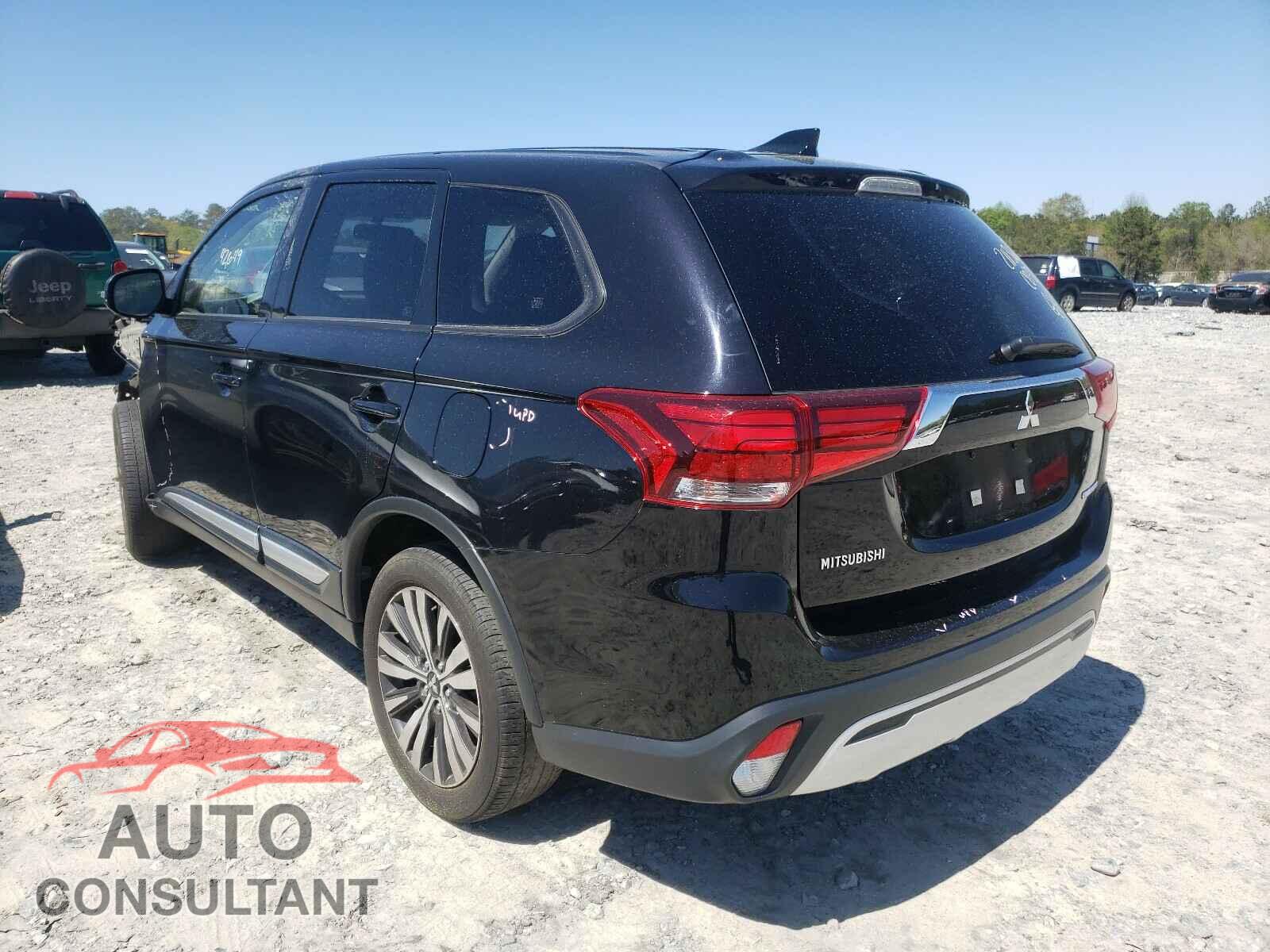 MITSUBISHI OUTLANDER 2019 - JA4AD3A33KZ010730