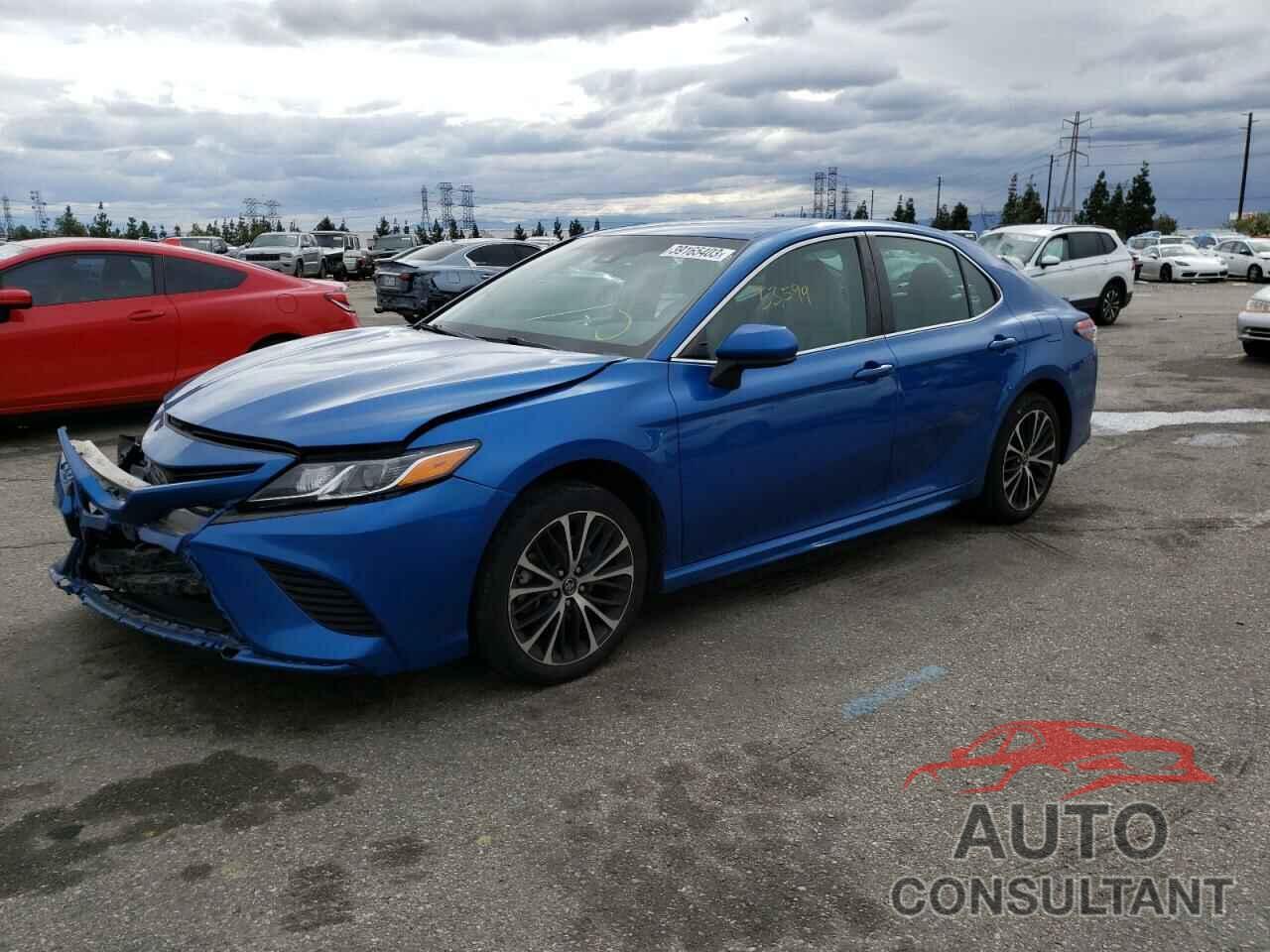 TOYOTA CAMRY 2018 - 4T1B11HK4JU120553