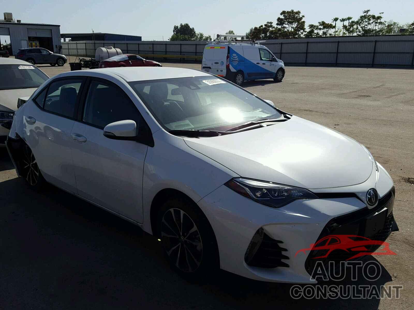 TOYOTA COROLLA 2018 - 5YFBURHEXJP775236