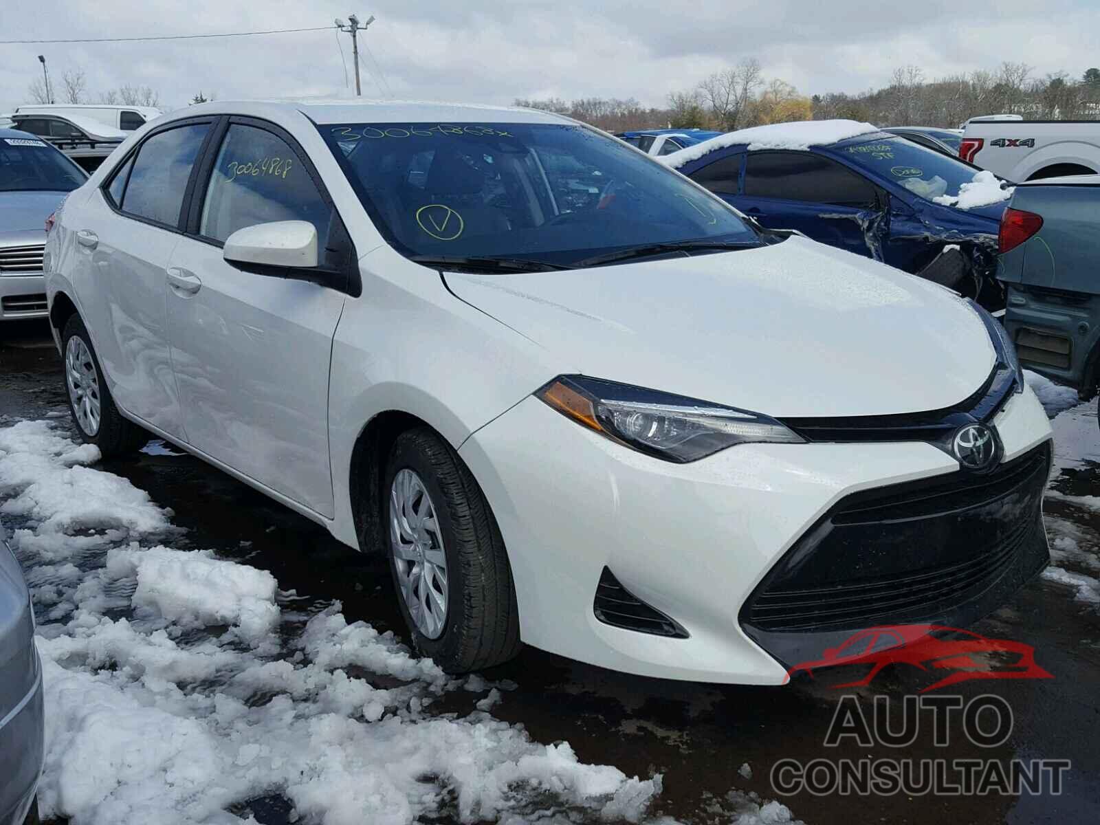 TOYOTA COROLLA 2018 - 5YFBURHE5JP767769