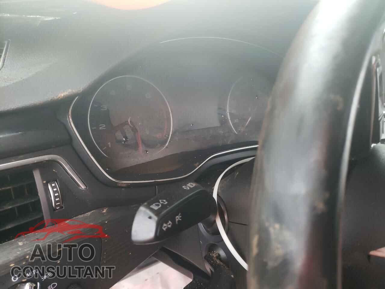 AUDI A4 2017 - WAUGMAF46HN049850