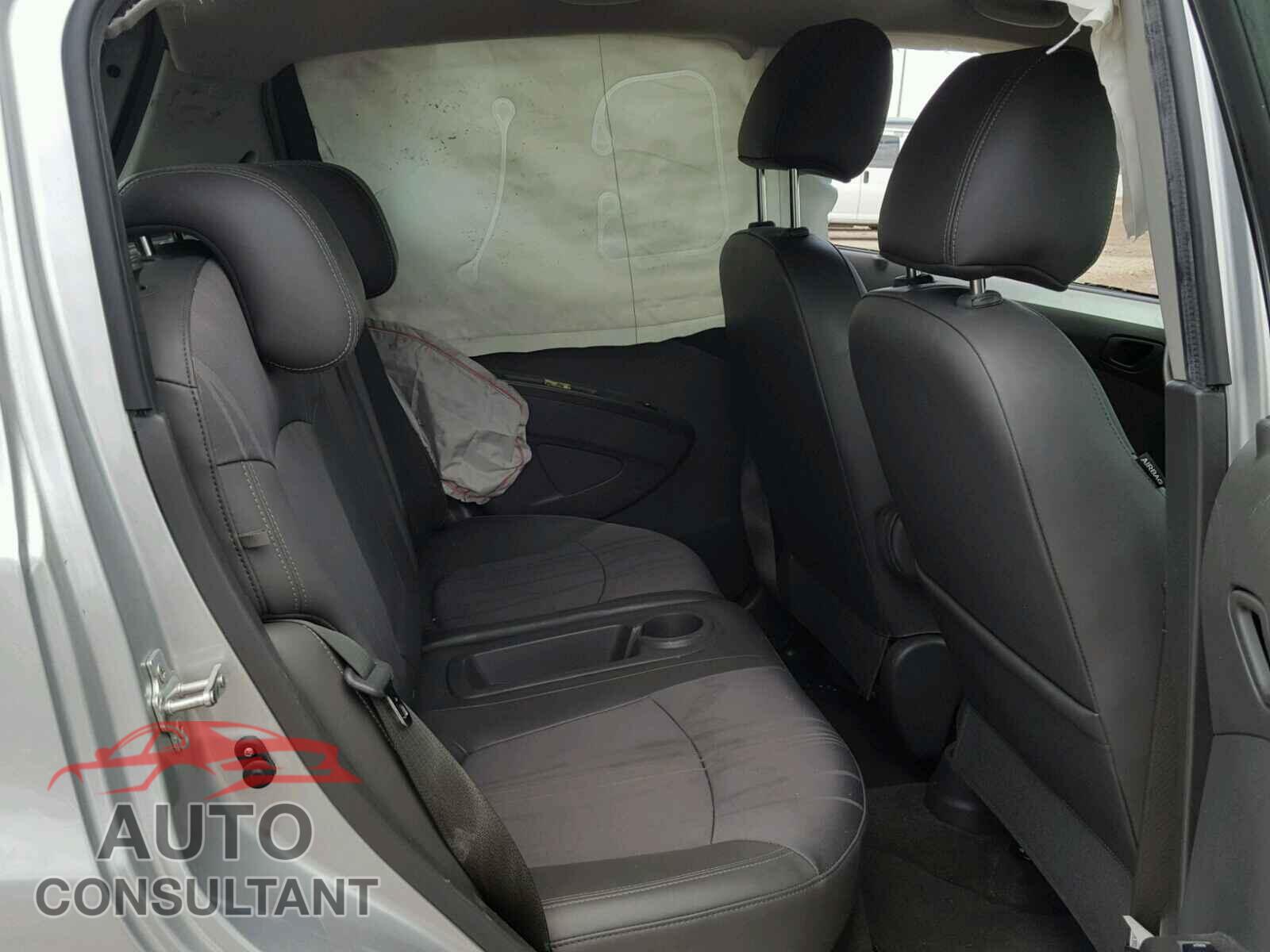 CHEVROLET SPARK 2015 - KL8CD6S91FC732170