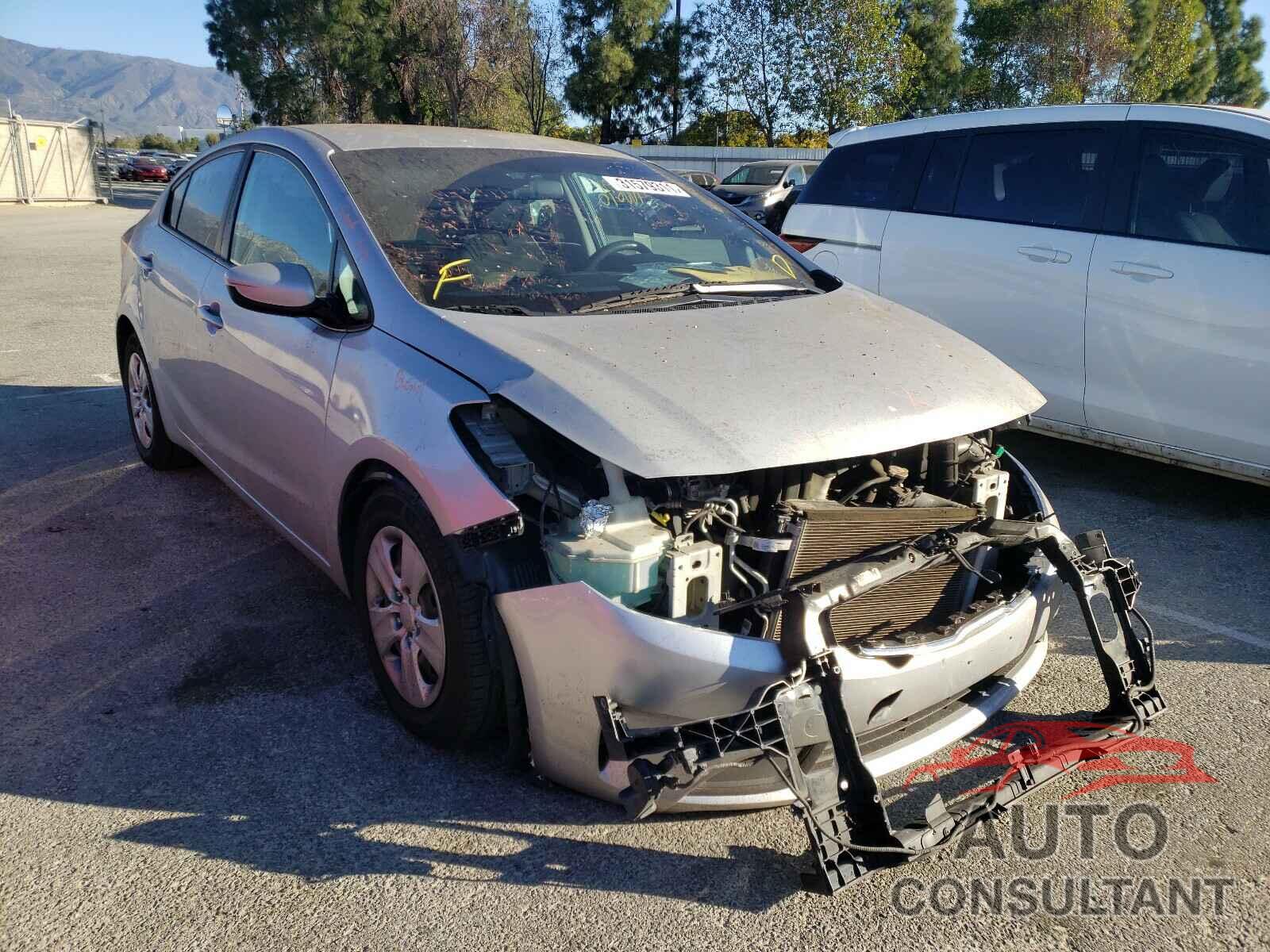 KIA FORTE 2017 - 3KPFK4A75HE099523