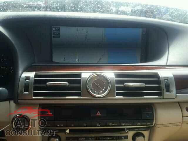 LEXUS LS460 2017 - JTHCL5EF1H5028417