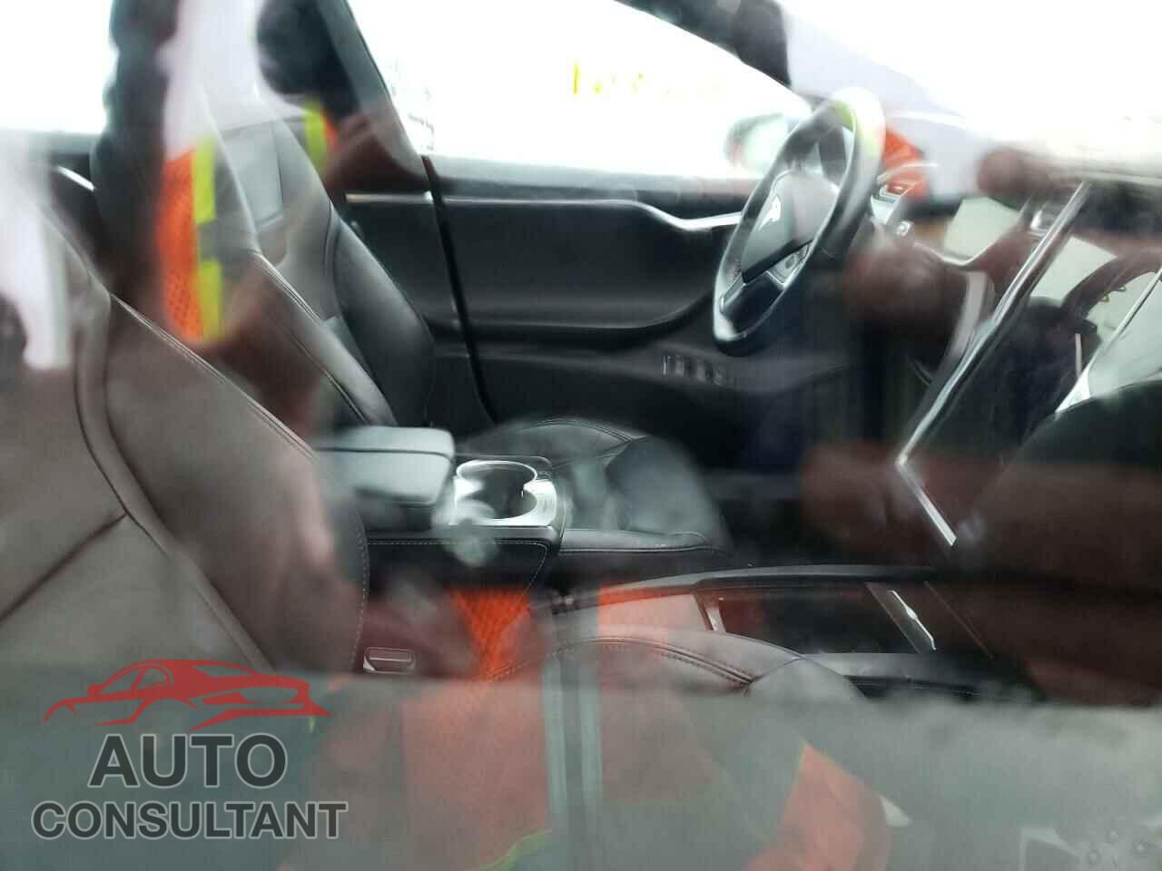 TESLA MODEL S 2016 - 5YJSA1E15GF160660