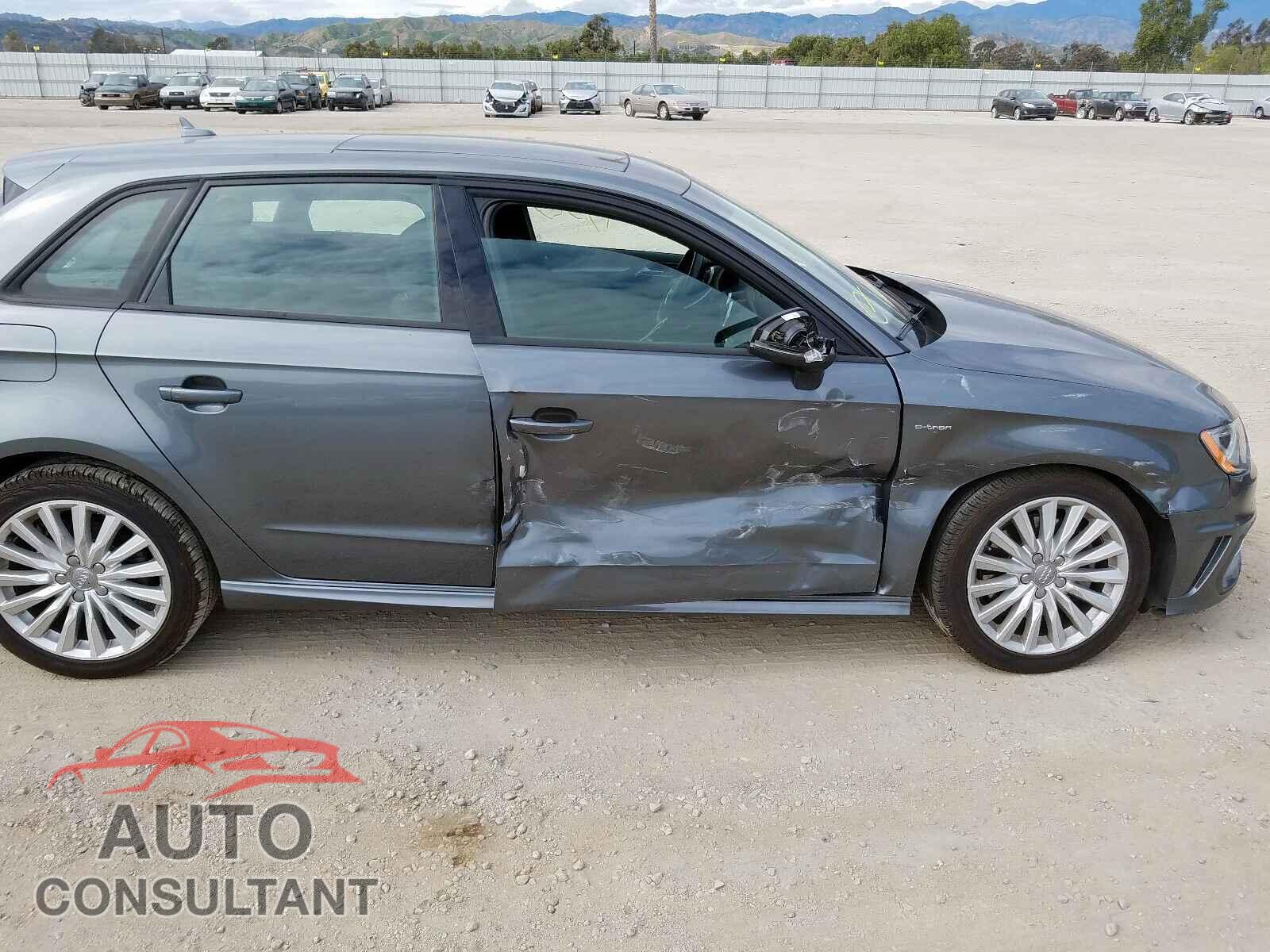 AUDI A3 2016 - WAUUPBFF6GA088185