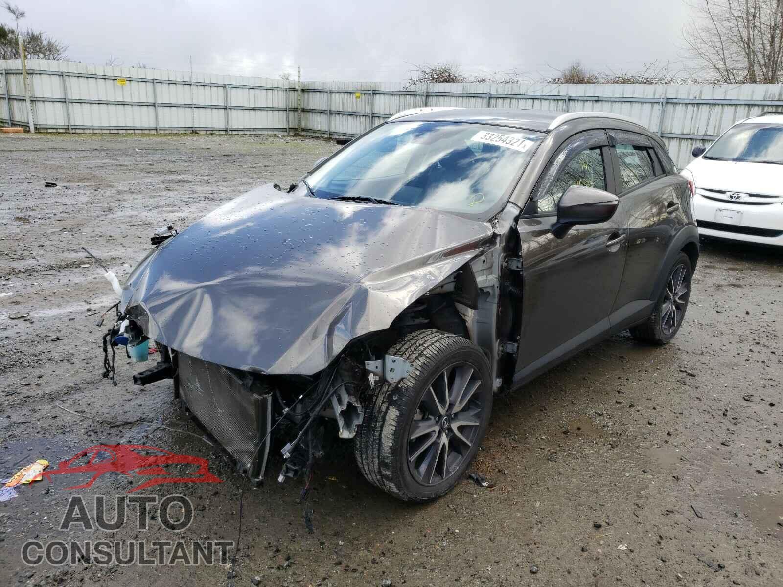 MAZDA CX-3 2018 - JM1DKFC7XJ0313792