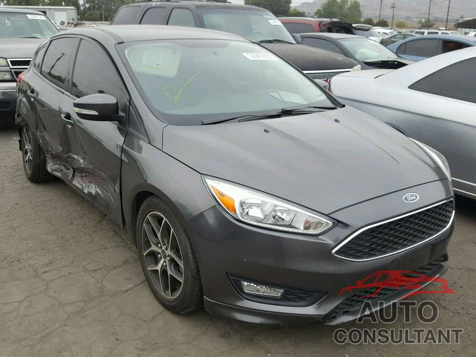 FORD FOCUS 2015 - 1FADP3K22FL341605