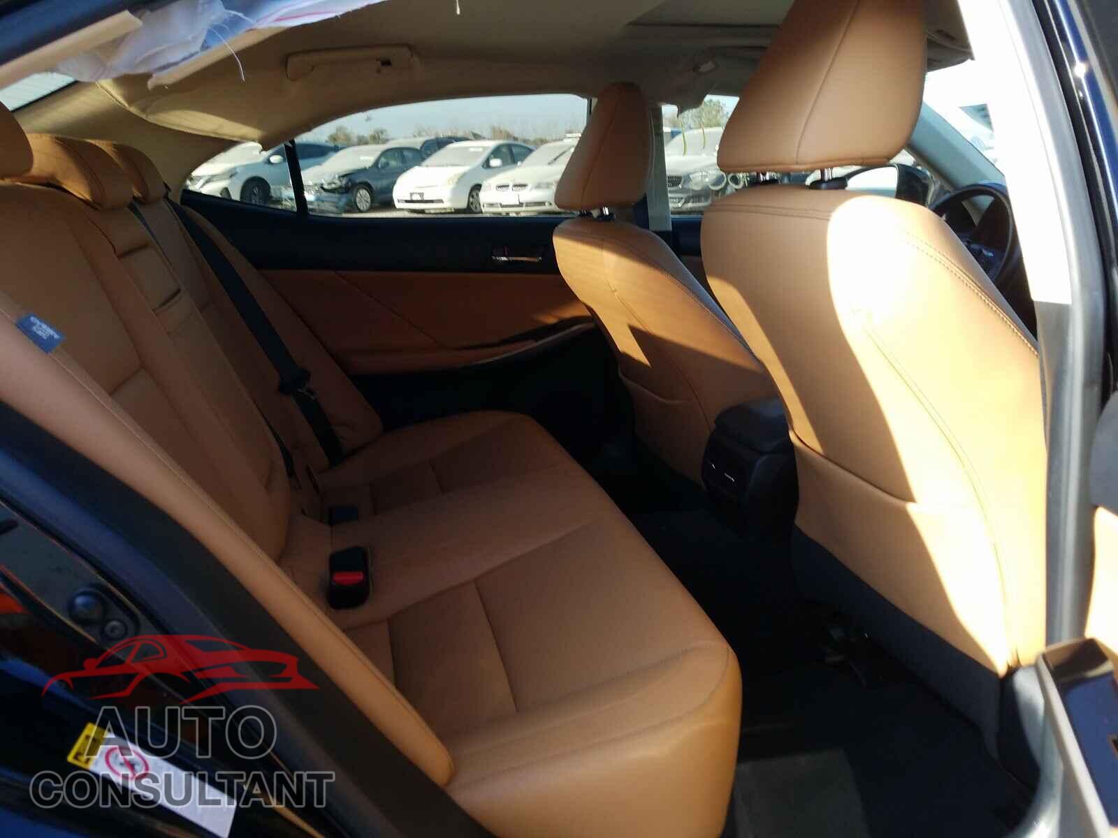 LEXUS IS 2016 - JTHBA1D28G5023027