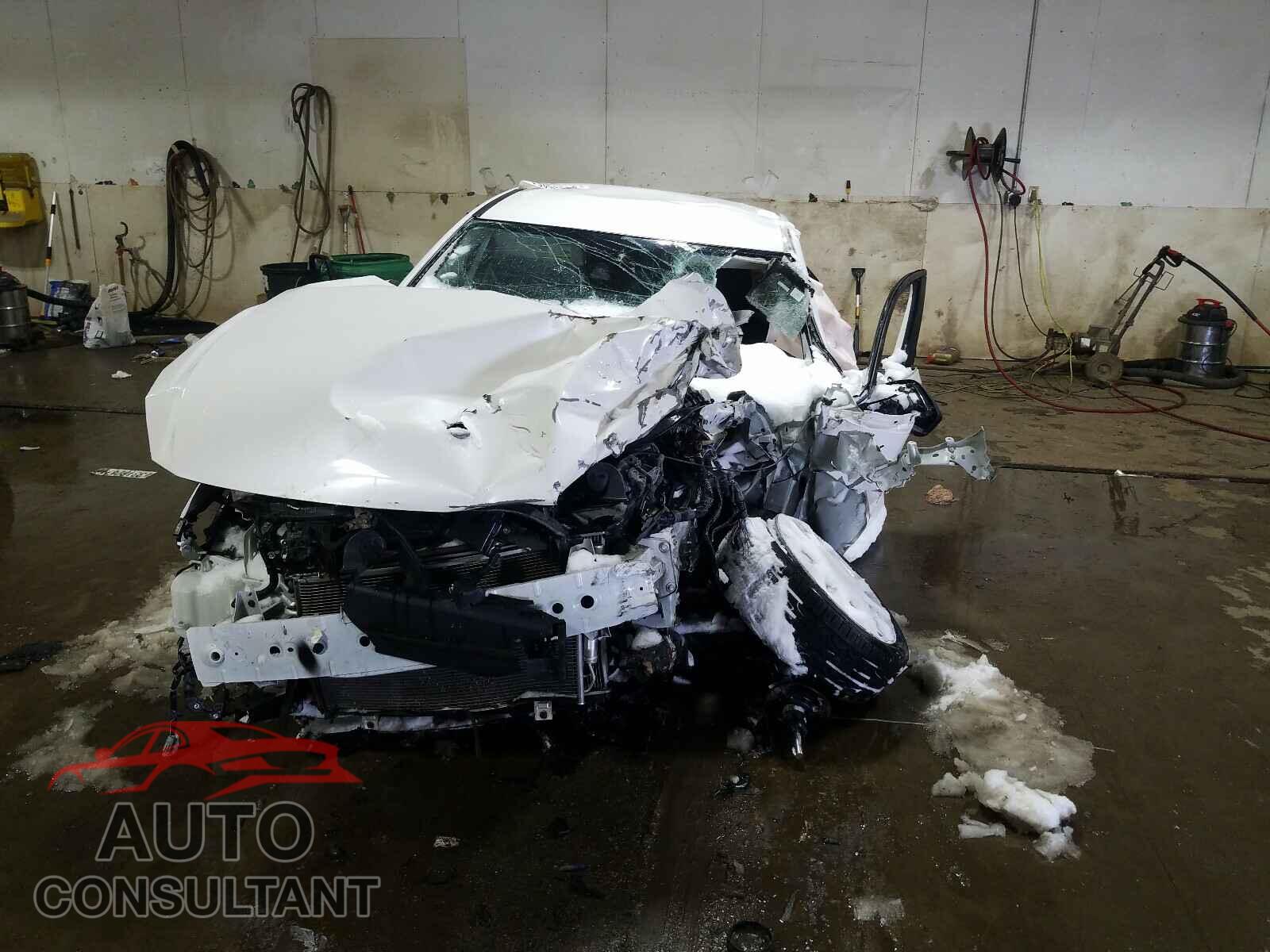 MAZDA 3 2017 - 3MZBN1V73HM108656