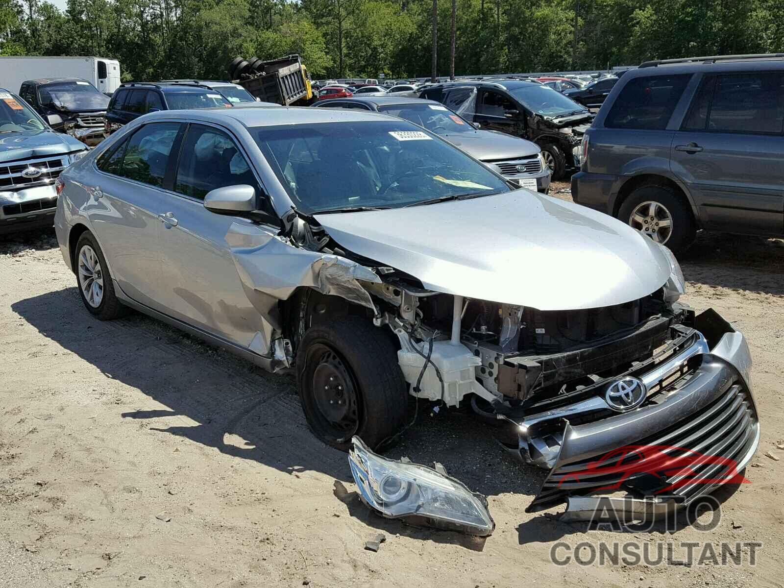 TOYOTA CAMRY 2015 - 4T4BF1FK8FR463514
