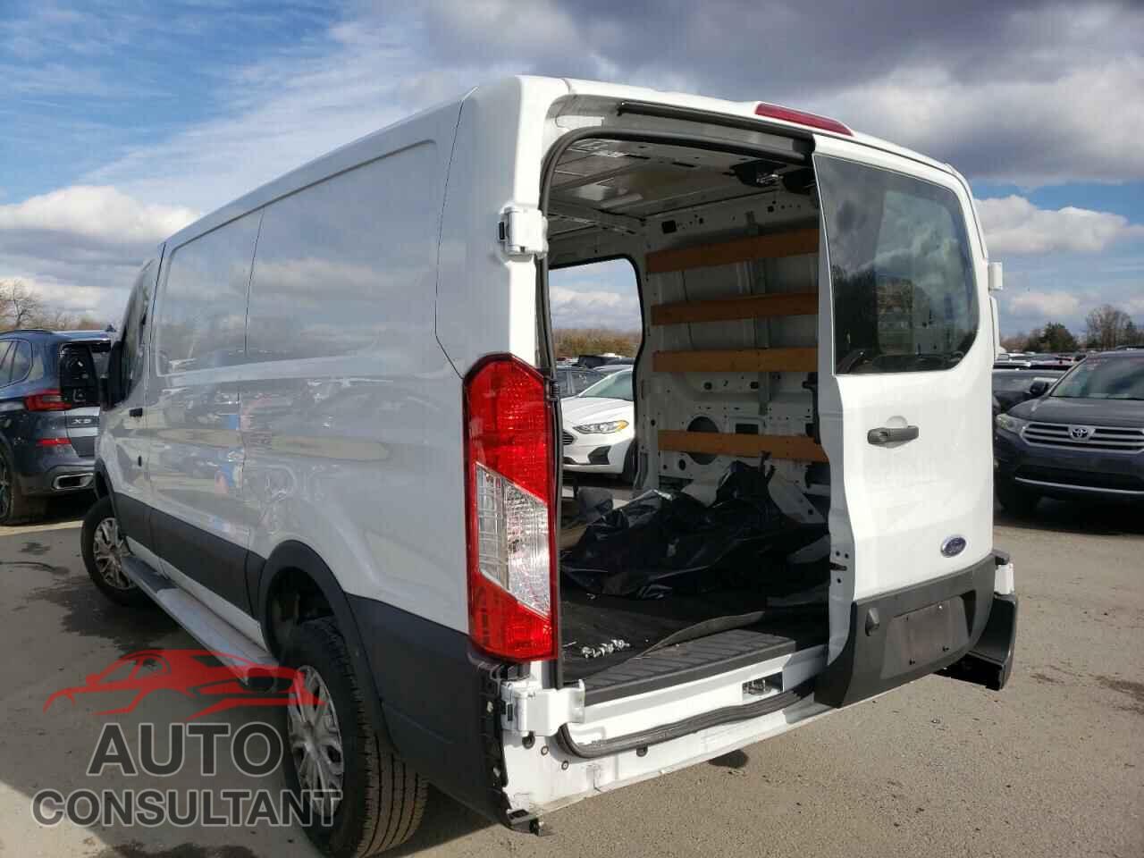 FORD TRANSIT CO 2019 - 1FTYR1YM7KKB34565