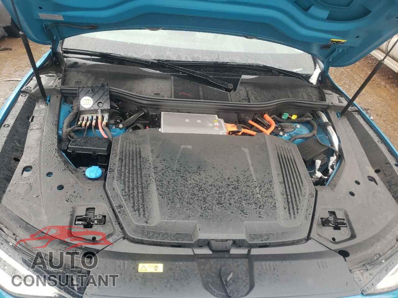 AUDI E-TRON 2019 - WA1VAAGE0KB022155
