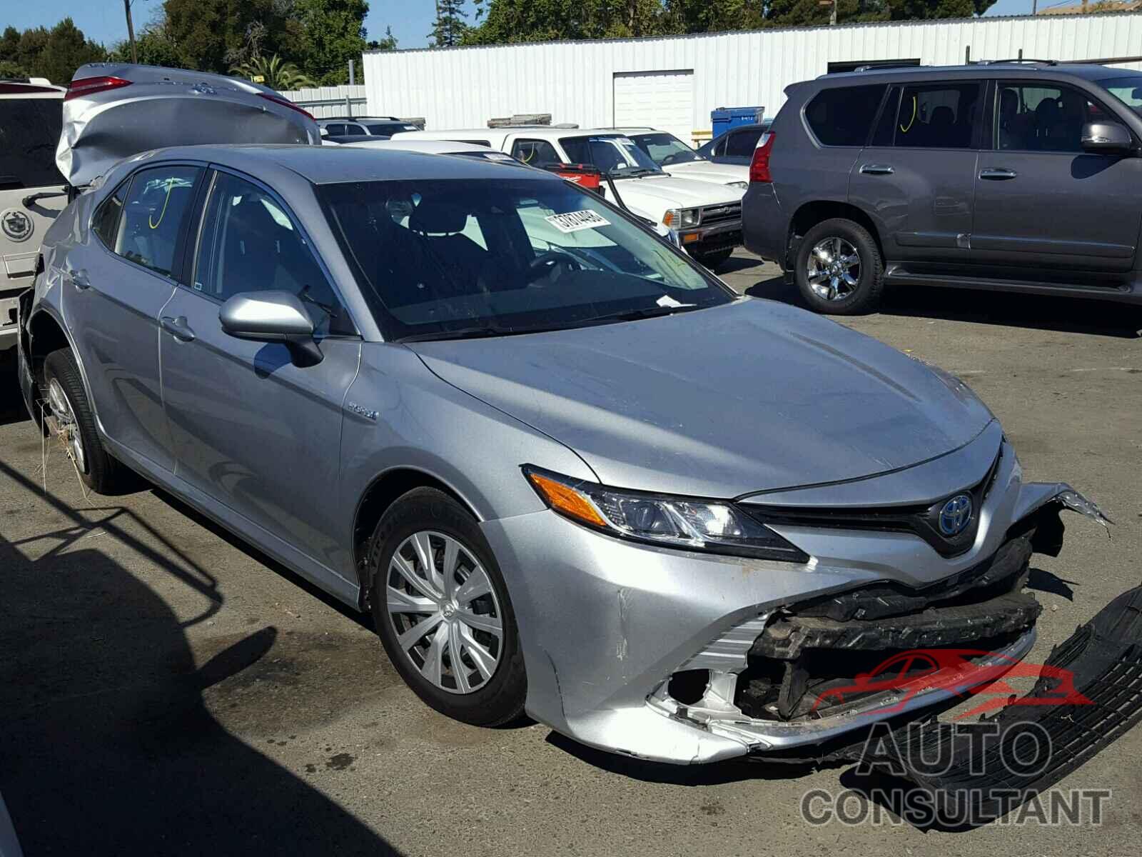 TOYOTA CAMRY 2018 - 4T1B31HK8JU500604