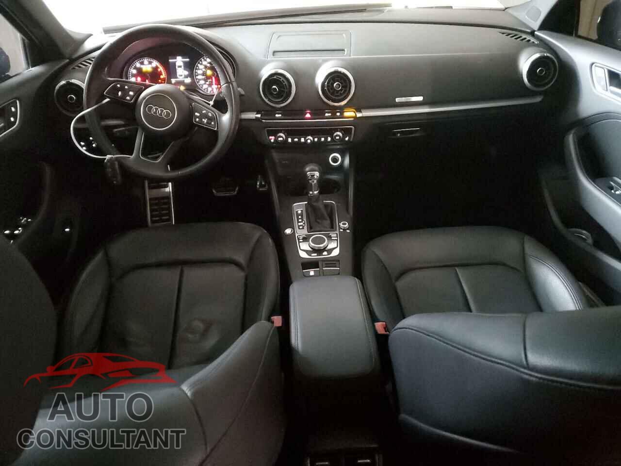 AUDI A3 2018 - WAUAUGFF7J1008263