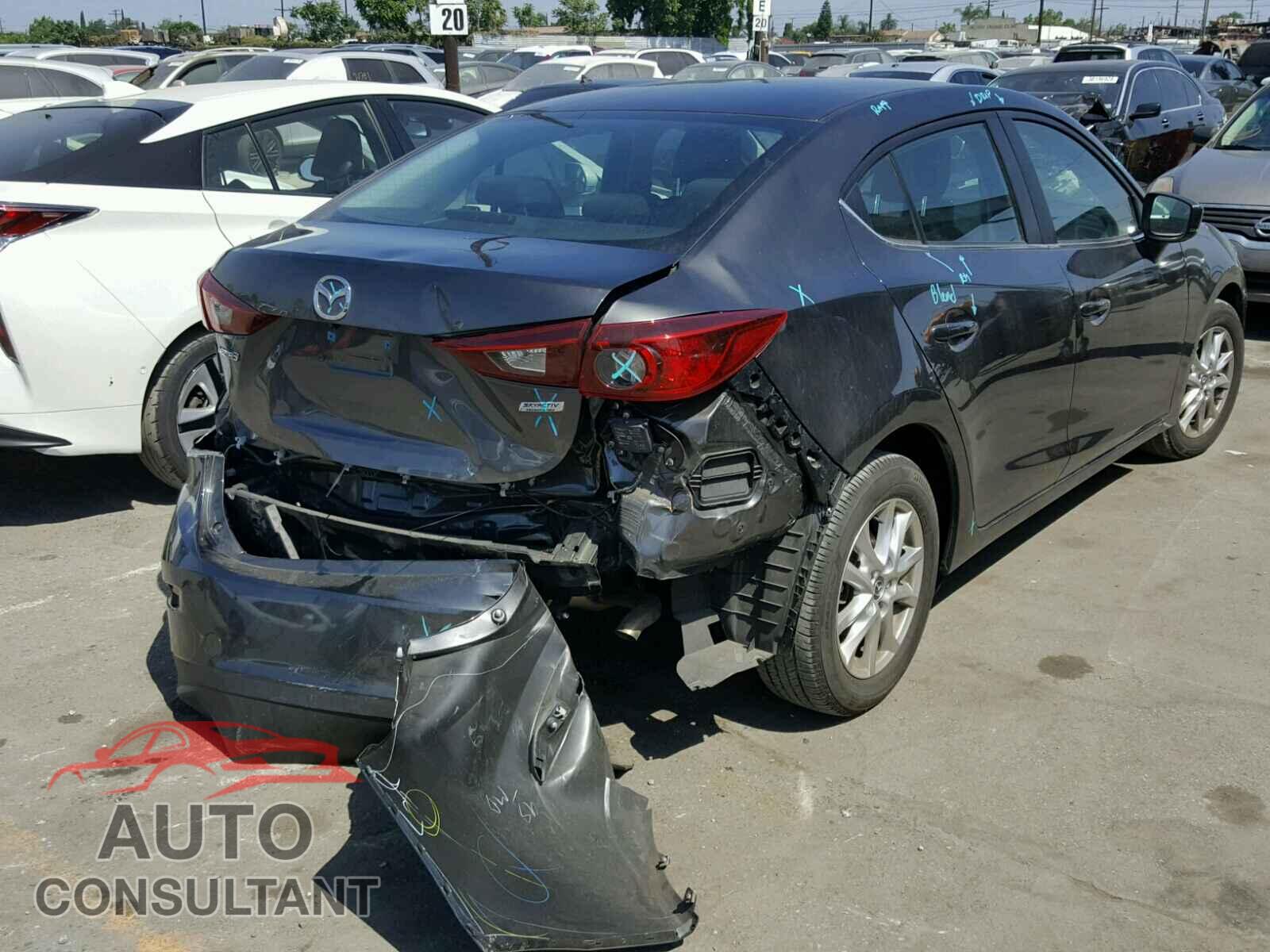 MAZDA 3 2017 - 3MZBN1U76HM112315