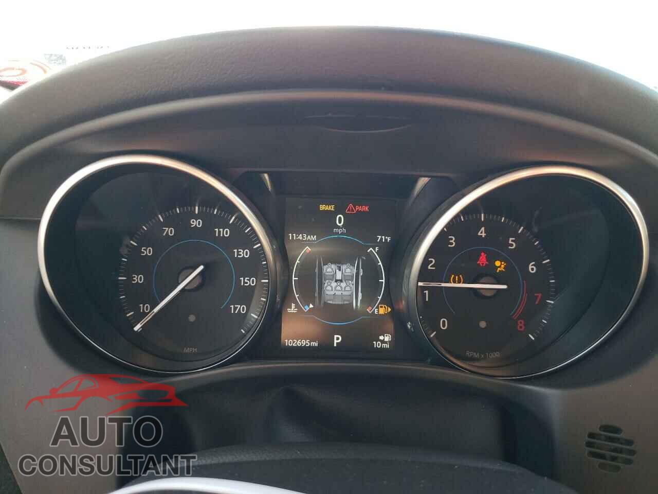 JAGUAR XE 2017 - SAJAR4BG4HA971716