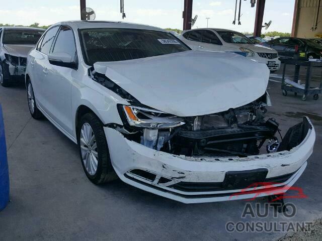 VOLKSWAGEN JETTA 2015 - 3VWD17AJ0FM290225