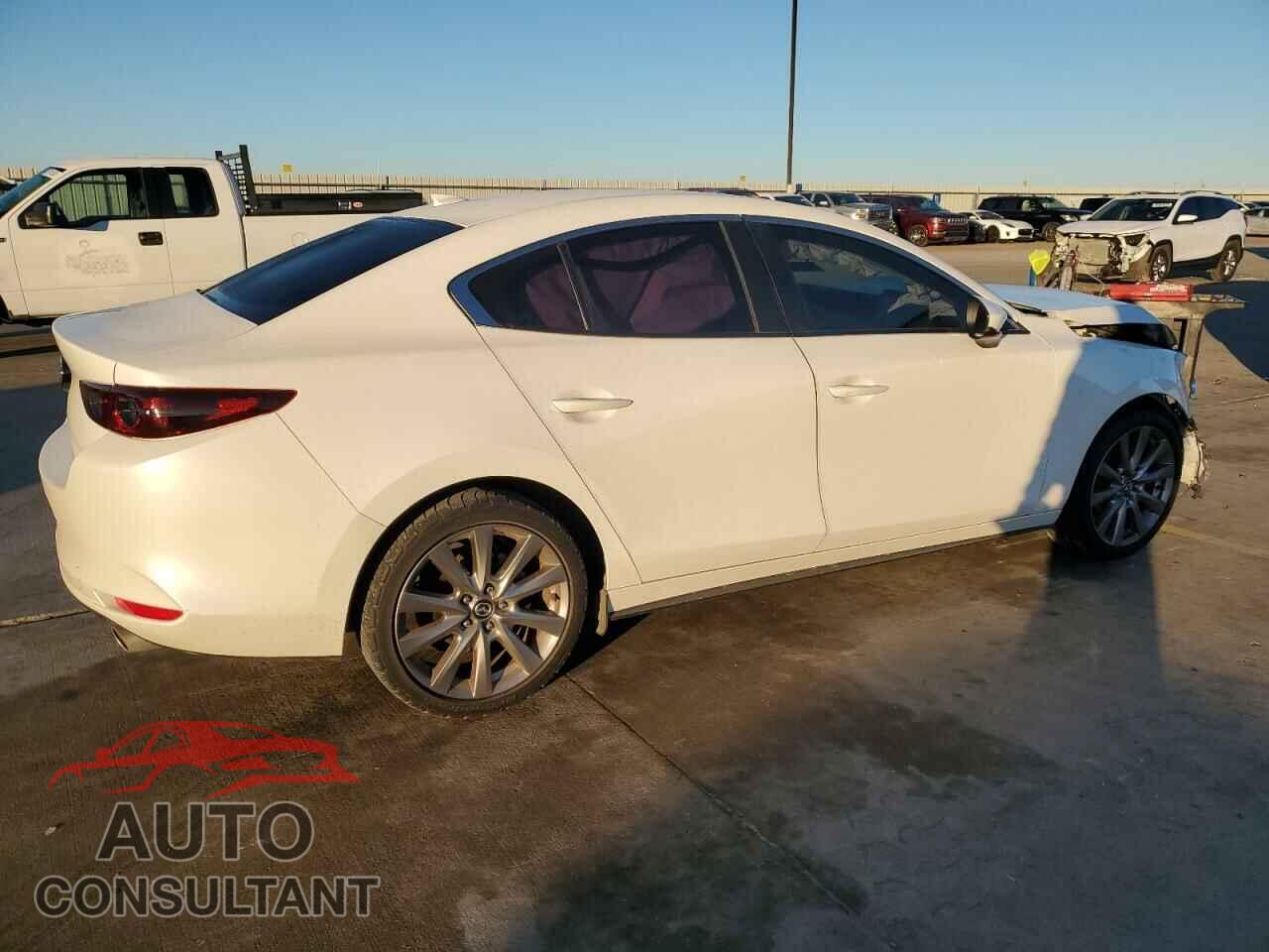 MAZDA 3 2019 - 3MZBPADL7KM105579