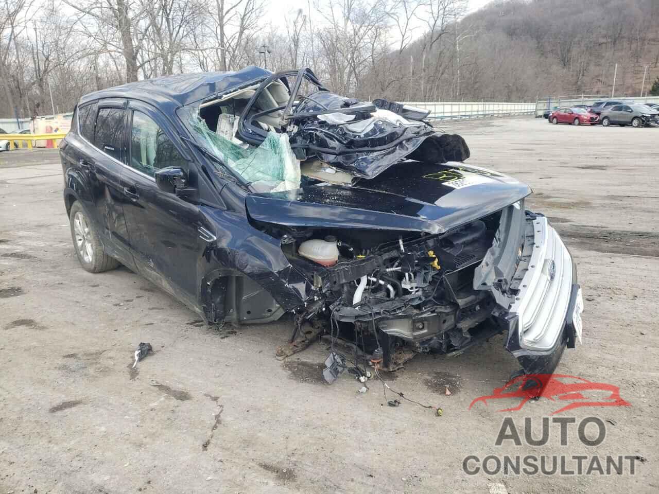 FORD ESCAPE 2017 - 1FMCU9GD5HUC93750
