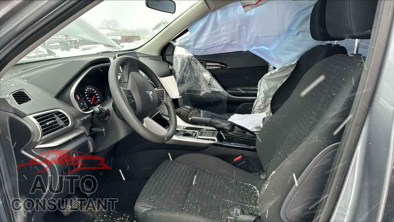 MITSUBISHI ECLIPSE 2018 - JA4AT3AA7JZ608352