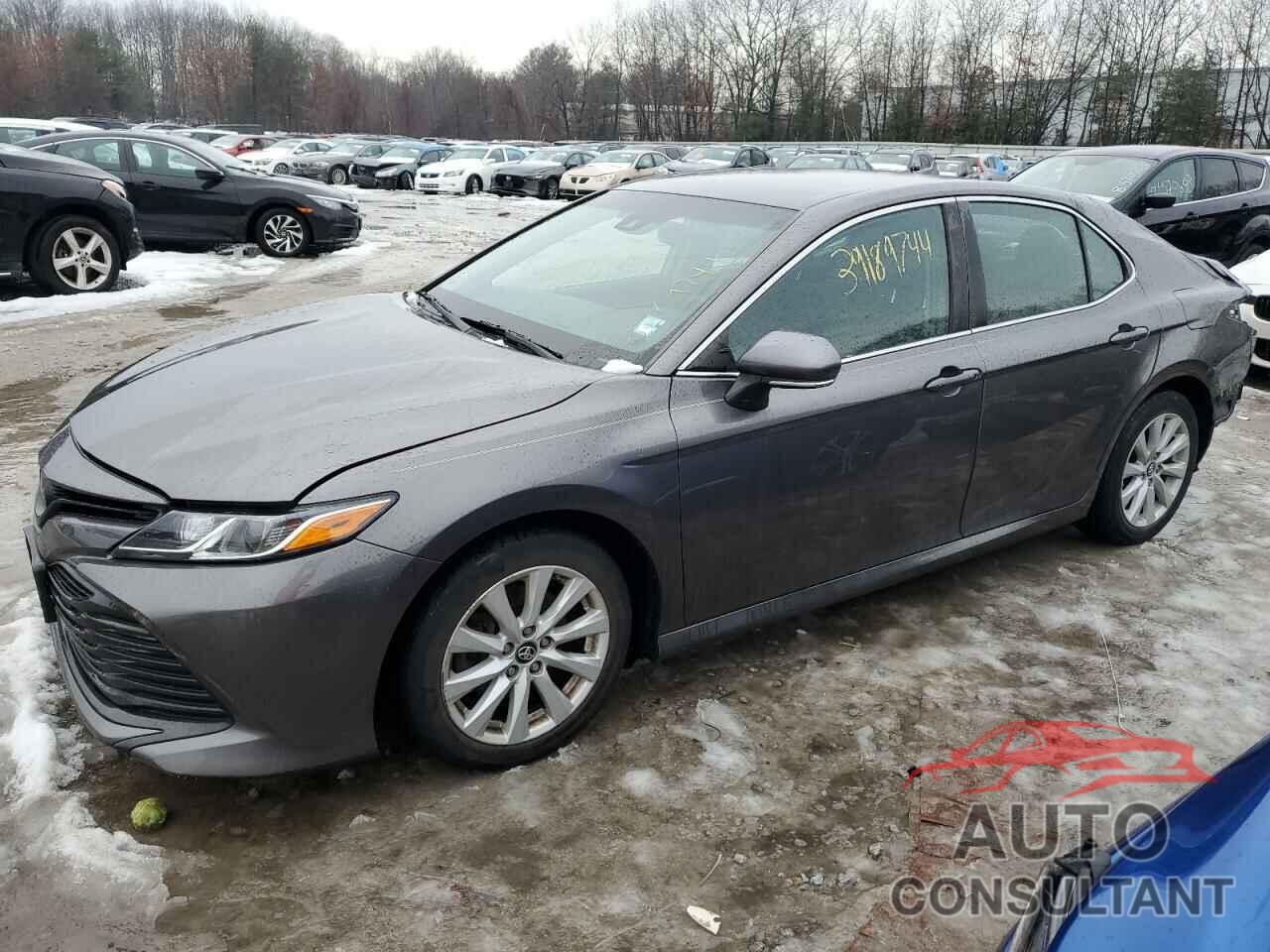 TOYOTA CAMRY 2018 - 4T1B11HK3JU610580