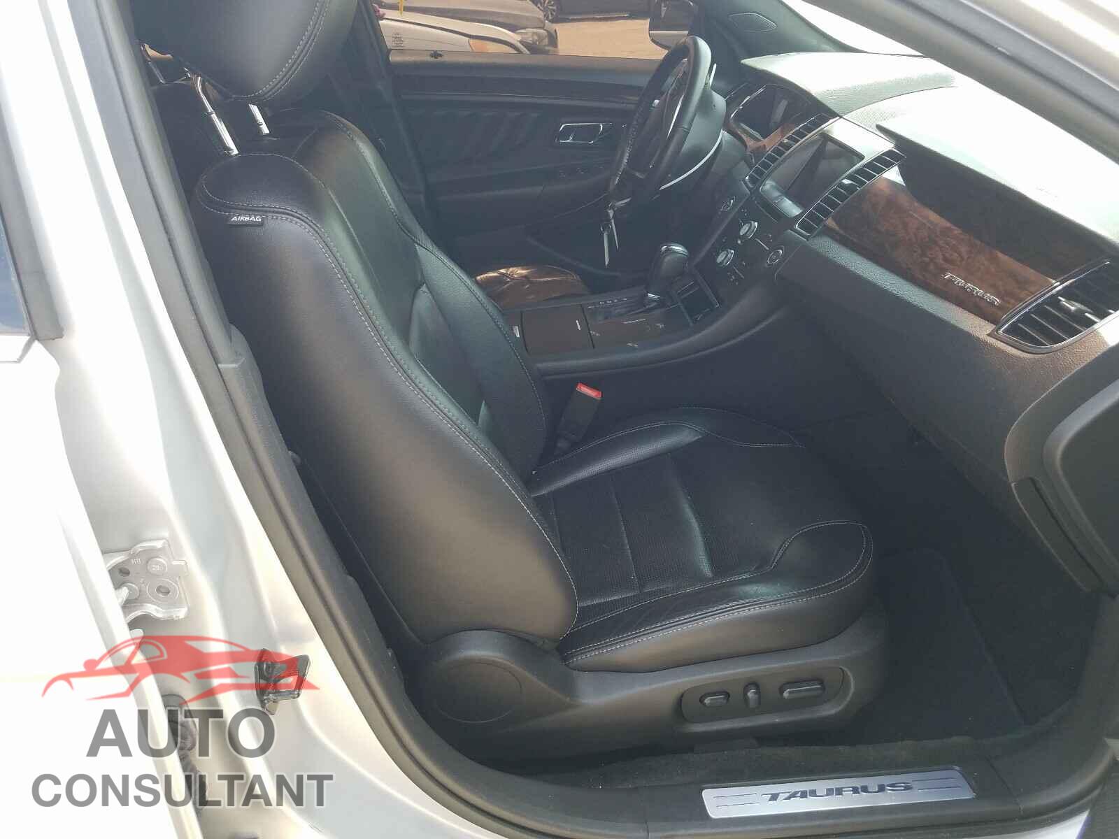 FORD TAURUS 2016 - 1FAHP2F81GG111042