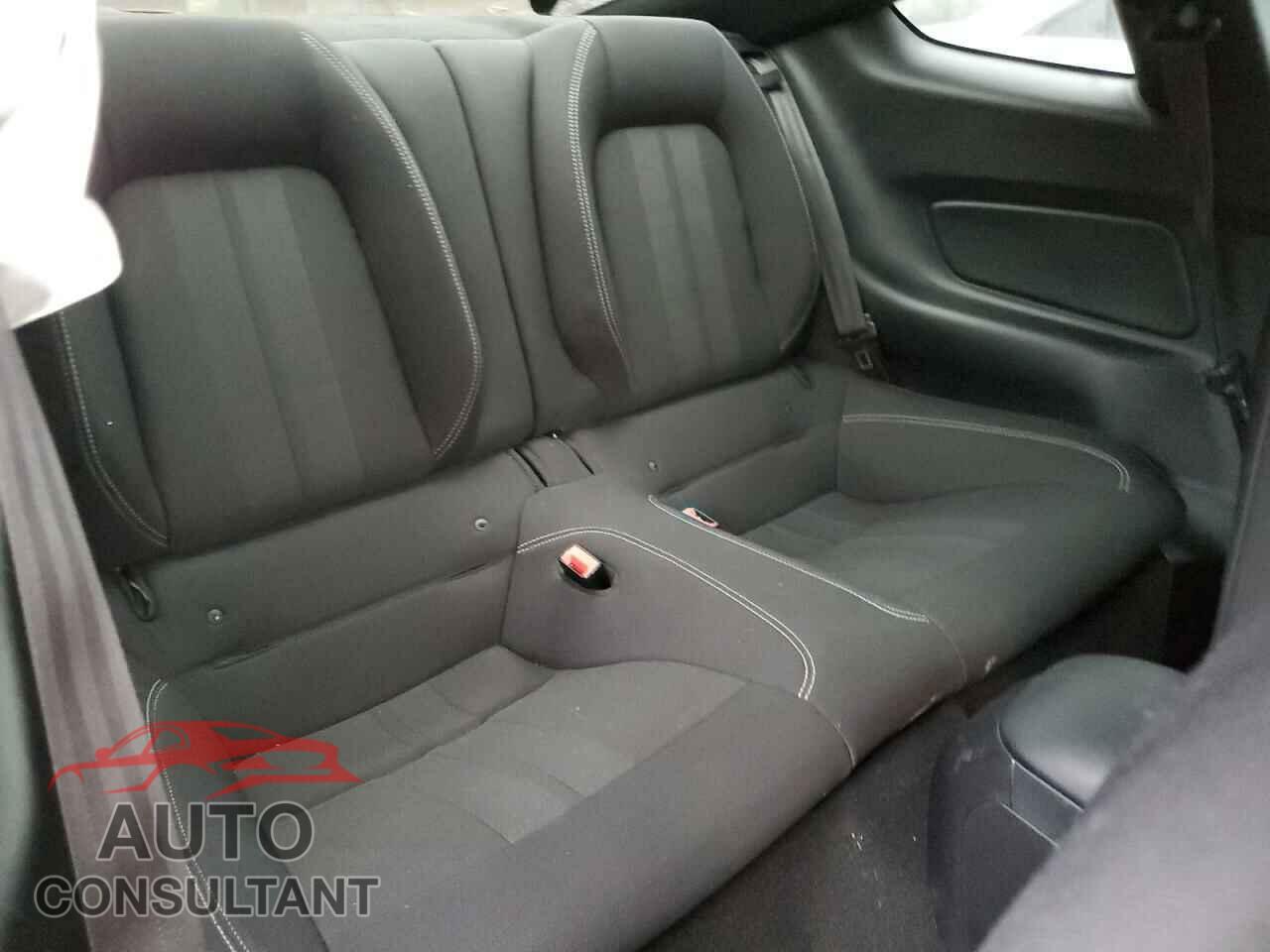 FORD MUSTANG 2019 - 1FA6P8CF7K5120068