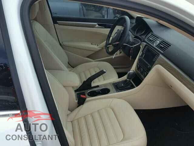 VOLKSWAGEN PASSAT 2017 - 1VWCT7A39HC059996