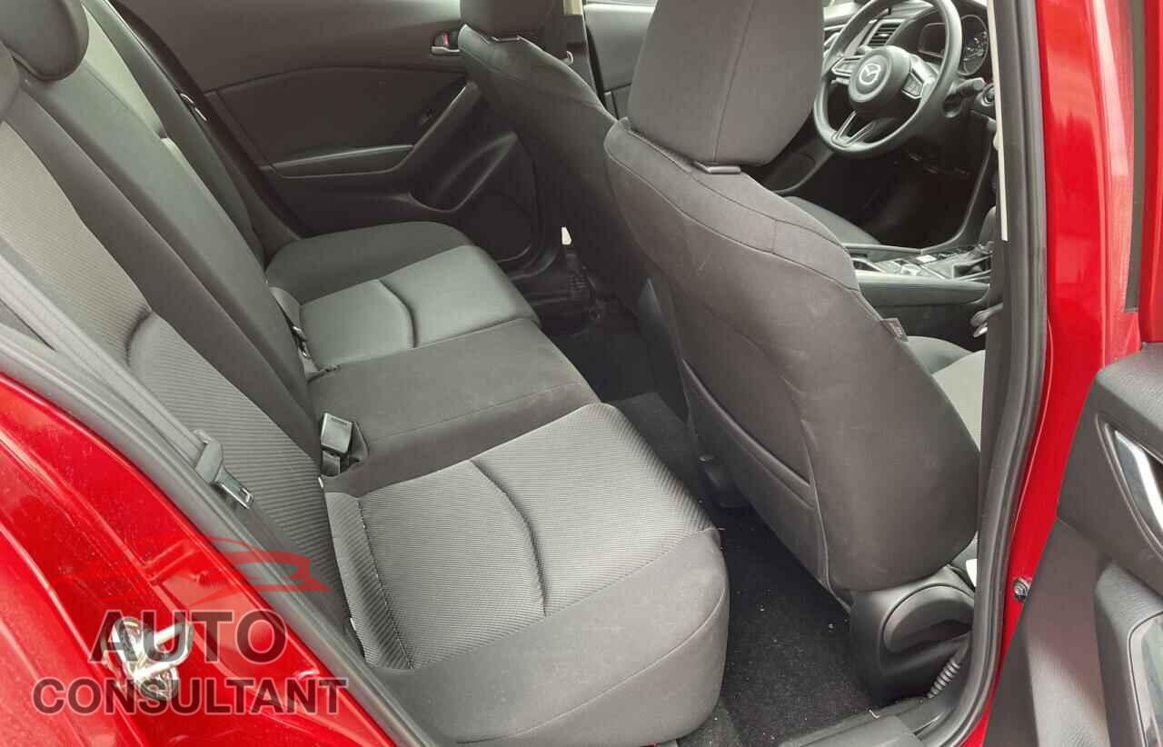 MAZDA 3 2018 - 3MZBN1U74JM161888