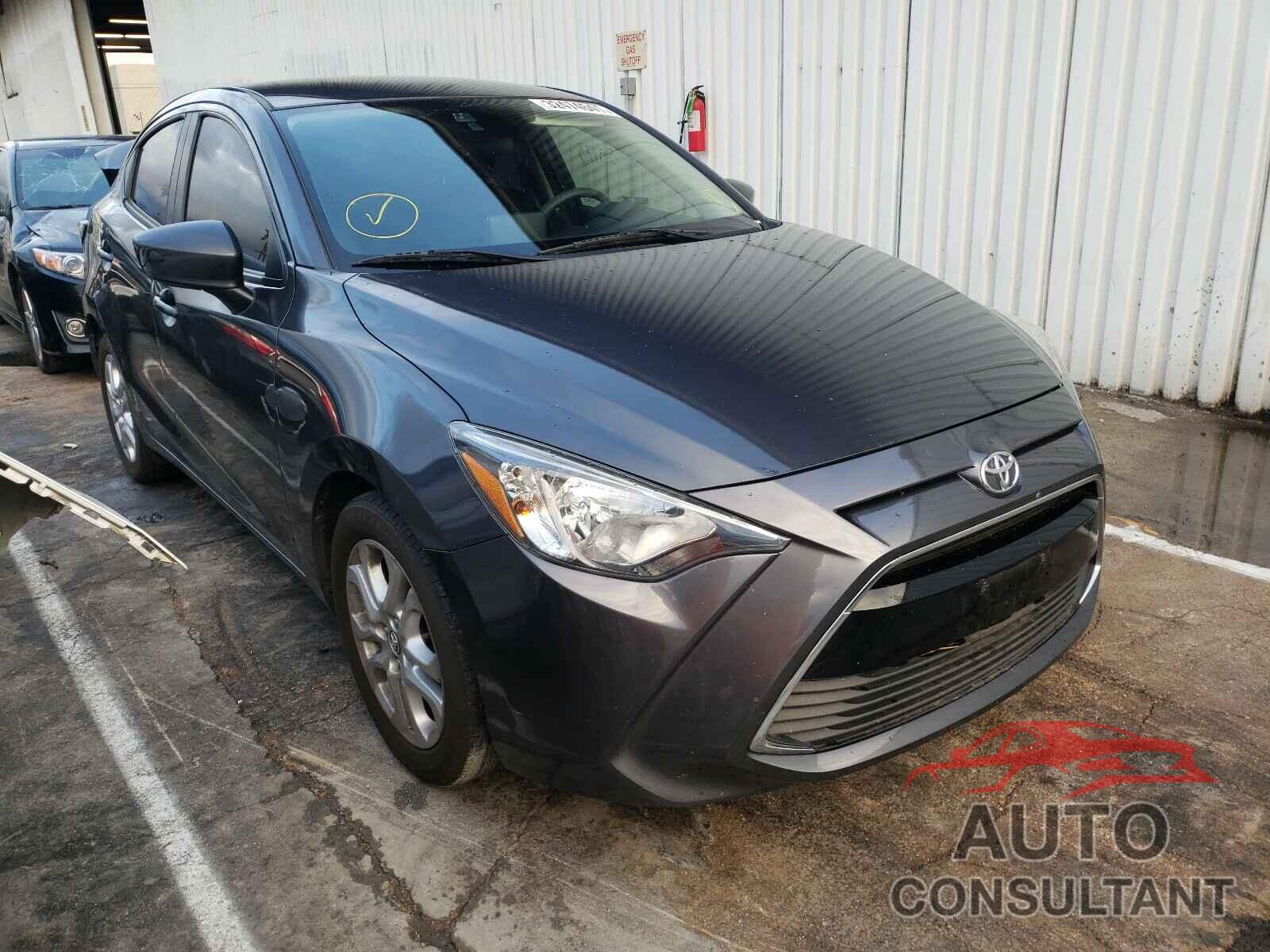 TOYOTA YARIS 2018 - 3MYDLBYV0JY328306