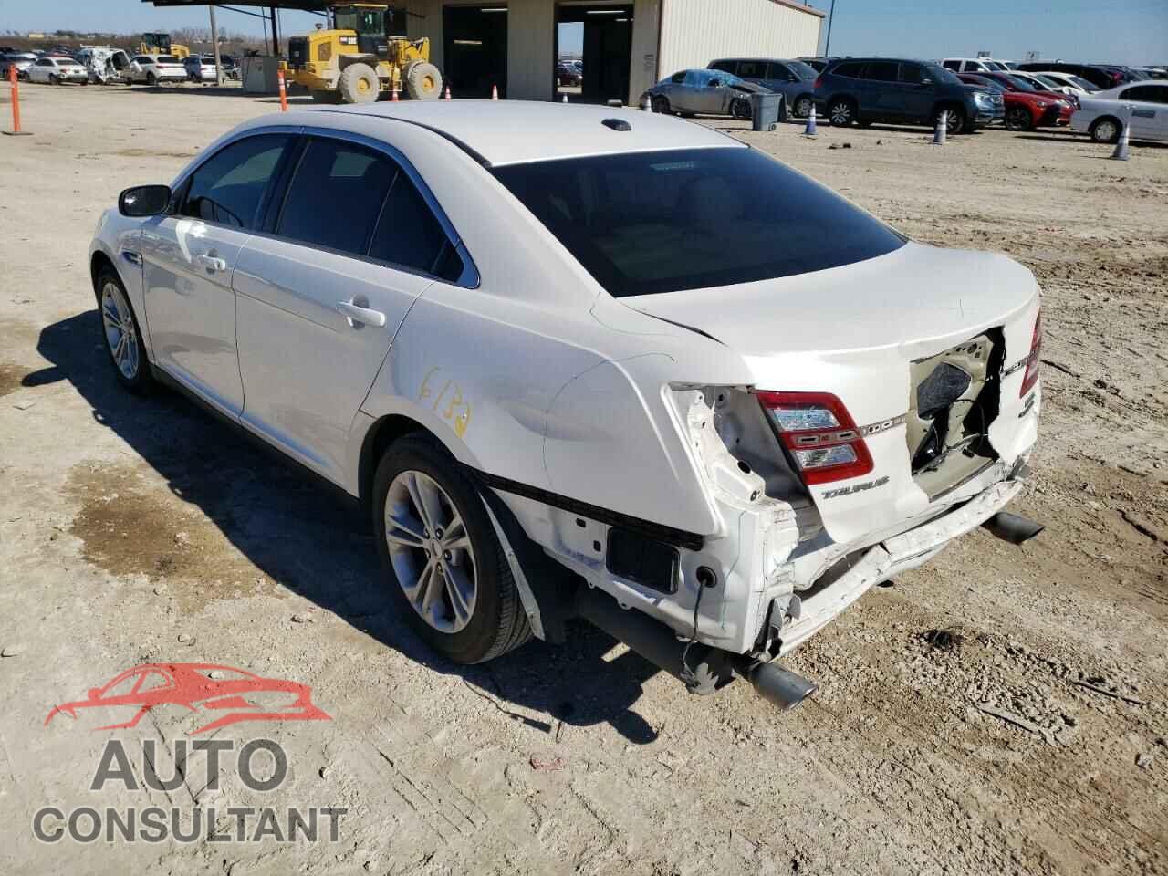 FORD TAURUS 2017 - 1FAHP2E82HG117113