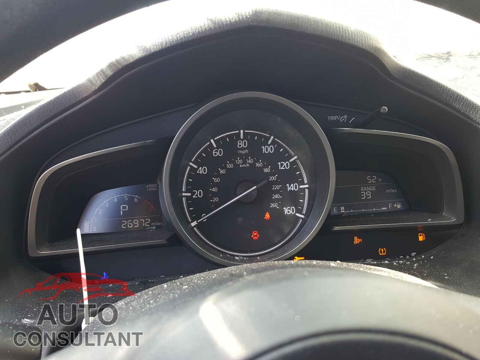 MAZDA 3 2018 - 3MZBN1U76JM213618