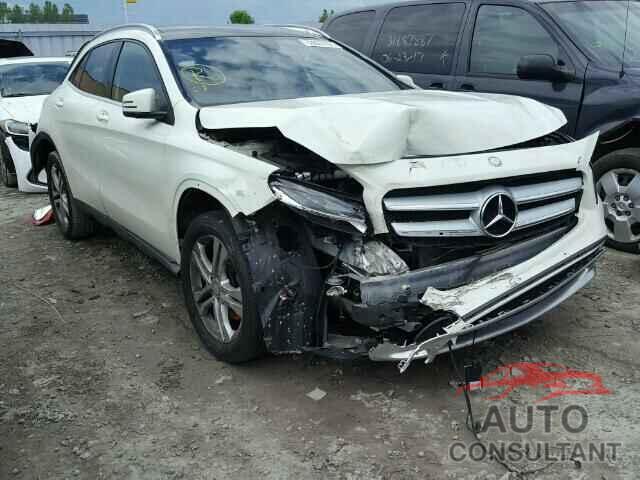 MERCEDES-BENZ GLK250 2015 - WDCTG4GB8FJ140267
