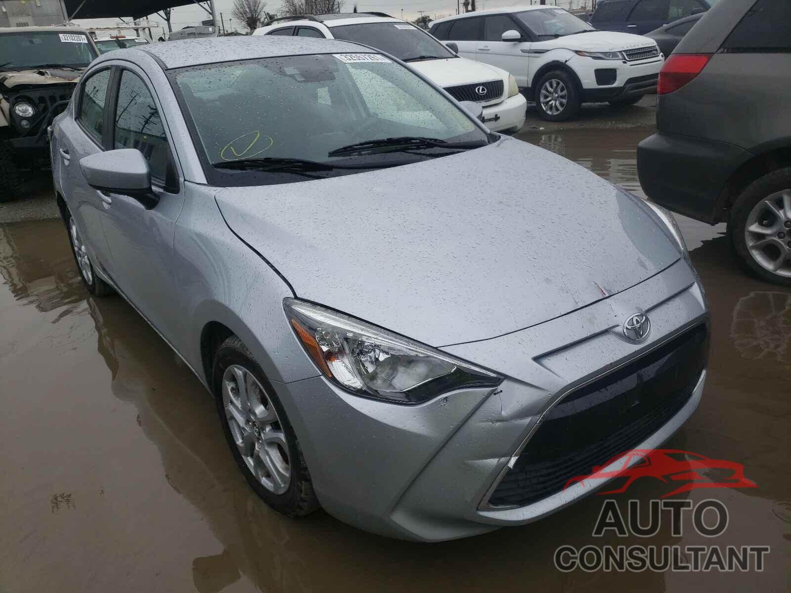 TOYOTA YARIS 2018 - 3MYDLBYV8JY322818