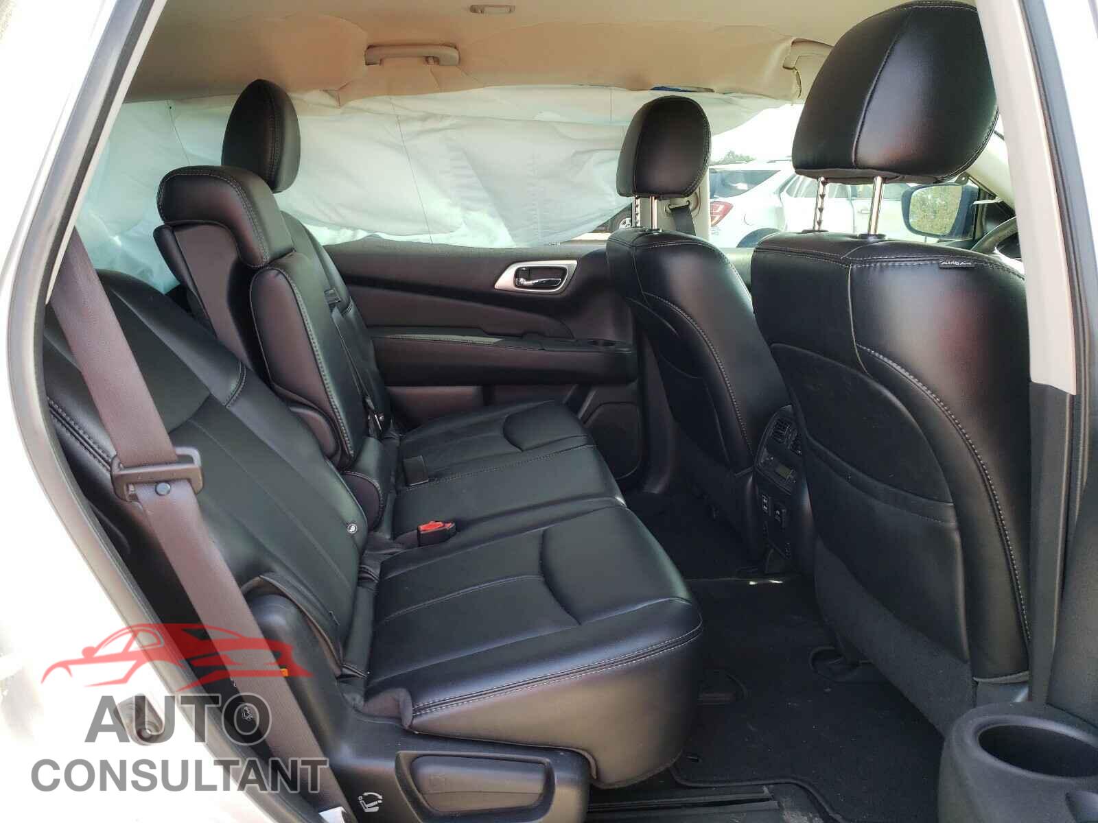 NISSAN PATHFINDER 2018 - 5YJ3E1EA4KF297056