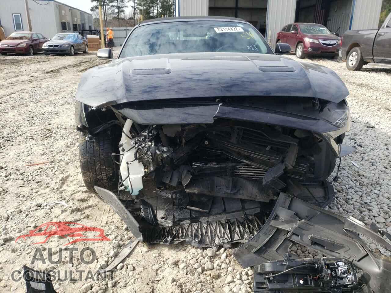 FORD MUSTANG 2018 - 1FATP8UHXJ5111446