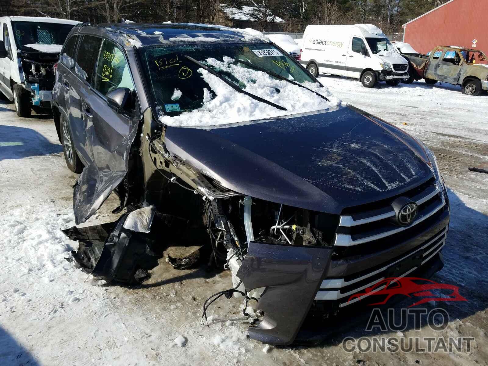TOYOTA HIGHLANDER 2019 - 5TDJZRFH3KS581697