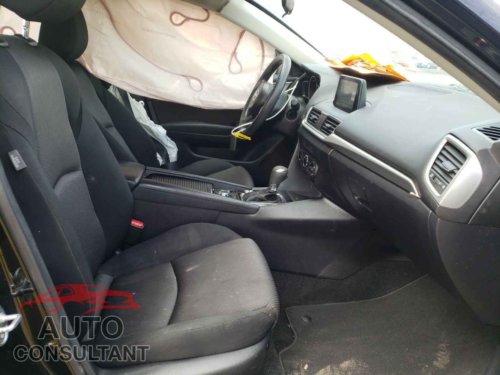 MAZDA 3 2017 - 3MZBN1U74HM103659