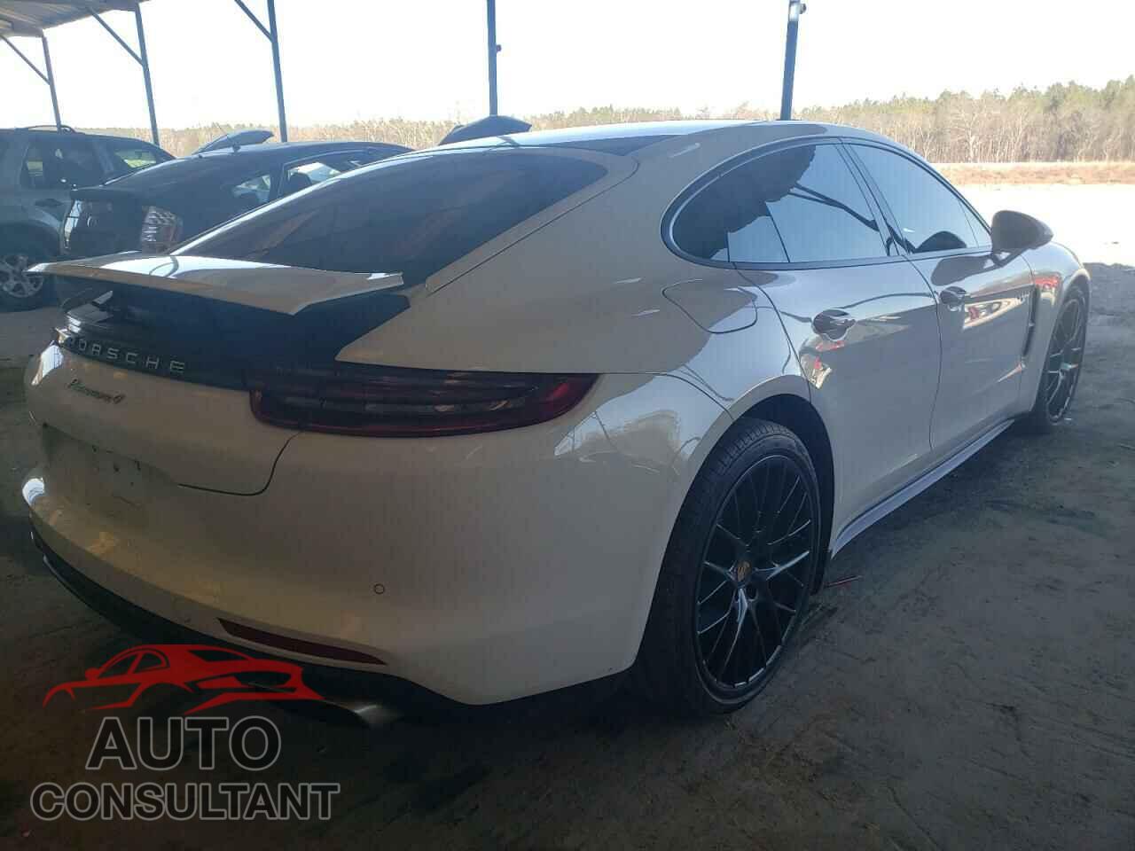 PORSCHE PANAMERA 2018 - WP0AE2A71JL174205