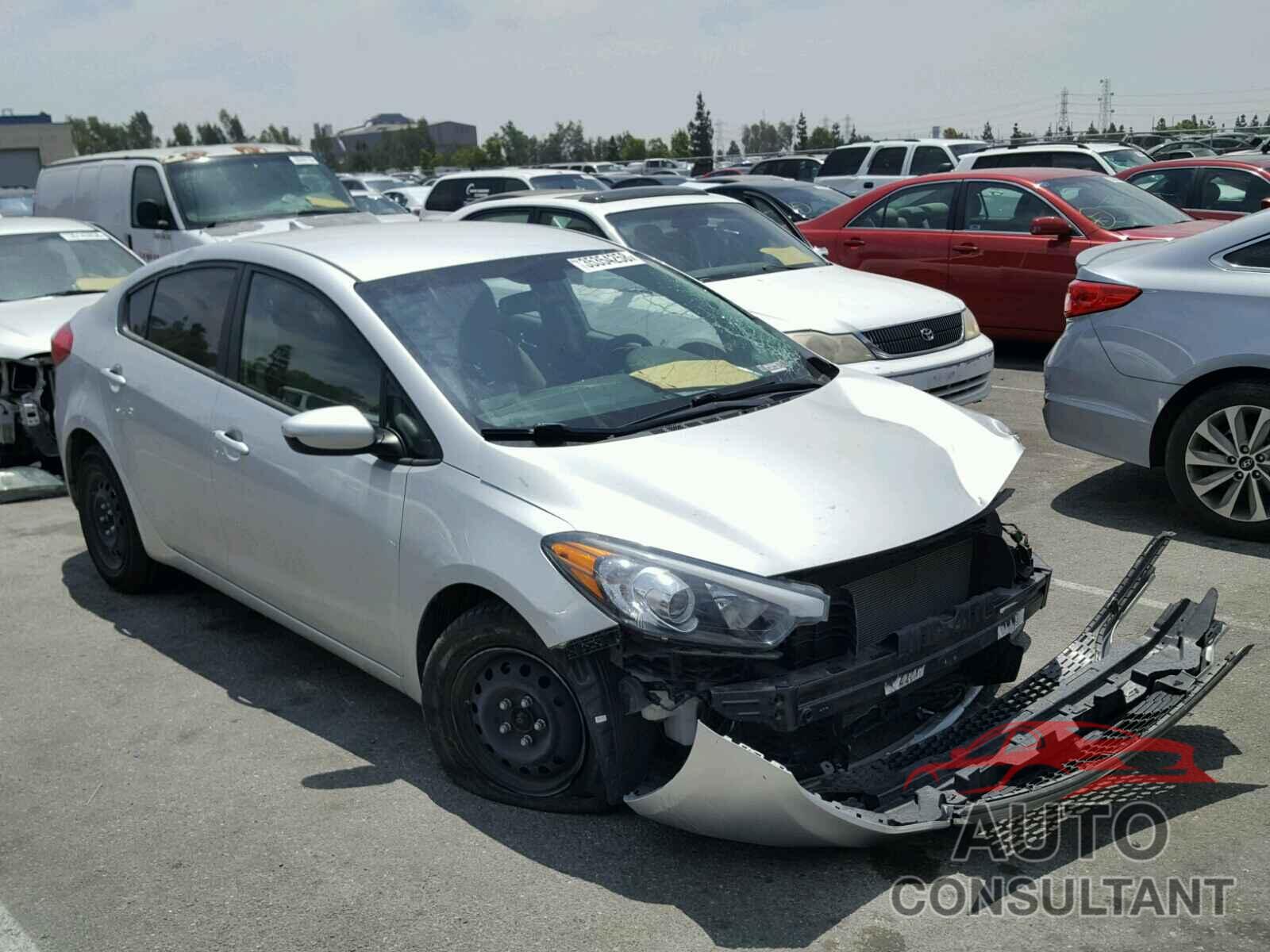 KIA FORTE 2015 - KNAFK4A60F5301584