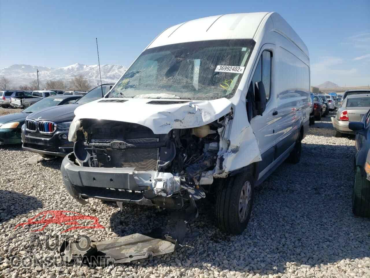 FORD TRANSIT CO 2017 - 1FTYR3XMXHKB16115