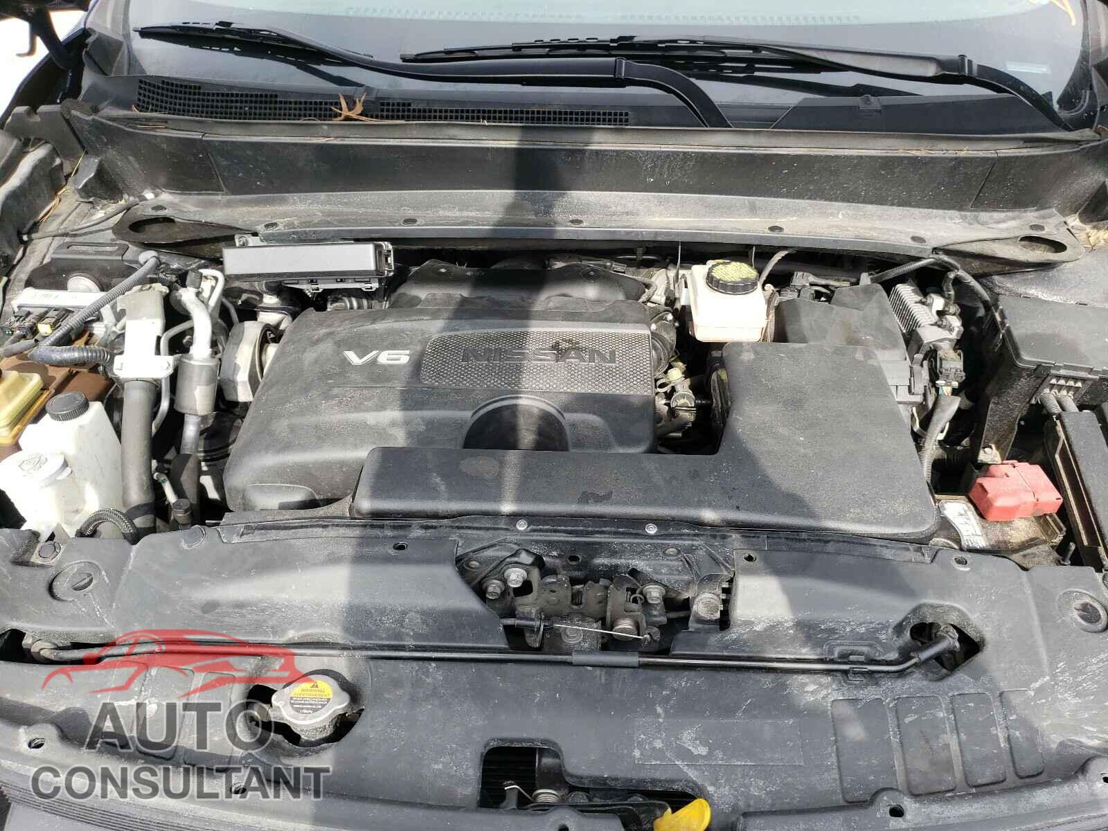 NISSAN PATHFINDER 2017 - 5N1DR2MM8HC659059